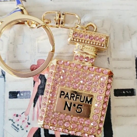 Bag Charm 🎁 Key Ring Pink Bling Perfume Bottle Keychain 🎁Gift Ready - Picture 1 of 4